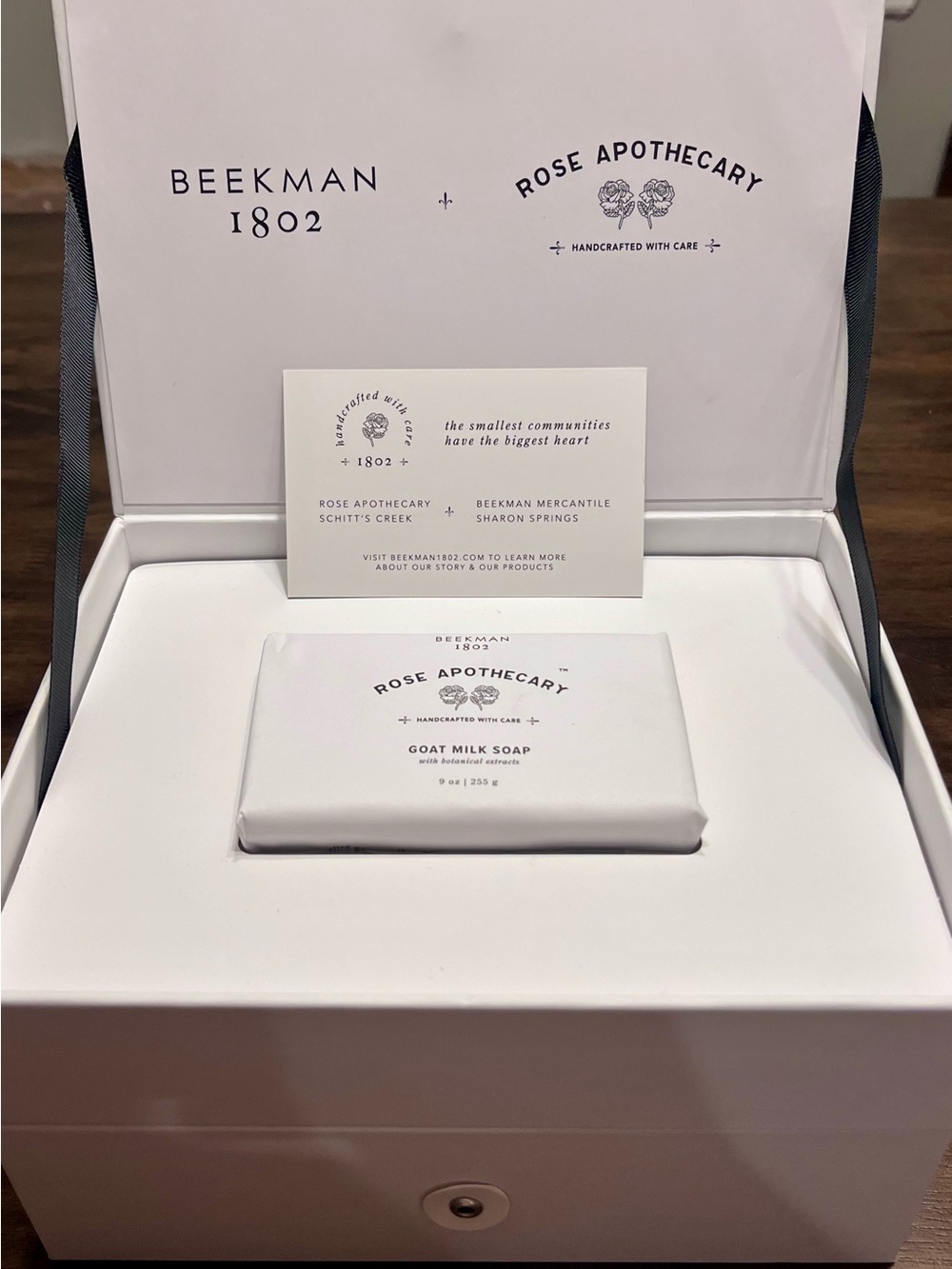 Beekman 1802 Rose Apothecary X Schitt’s Creek Limited Edition Set $135-$180 - Picture 6 of 9